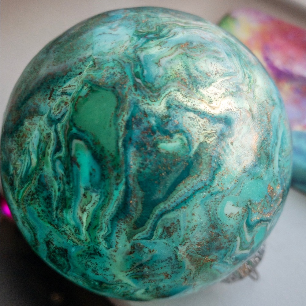 Handmade glass ornament - Picture 2 of 2